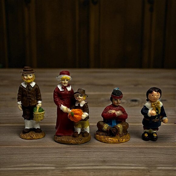 Thanksgiving Holiday Village 4 Piece Resin Figurine Set - Picture 1 of 8